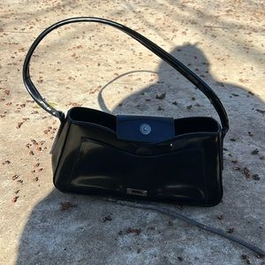 GUESS PURSE BLACK